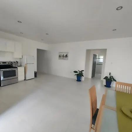 The Willow Apartment
